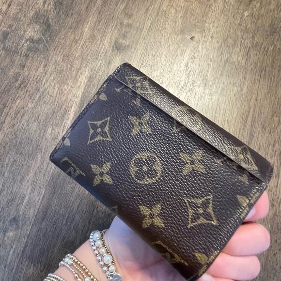 Louis Vuitton Monogram Canvas Koala Wallet - Picture 4 of 16